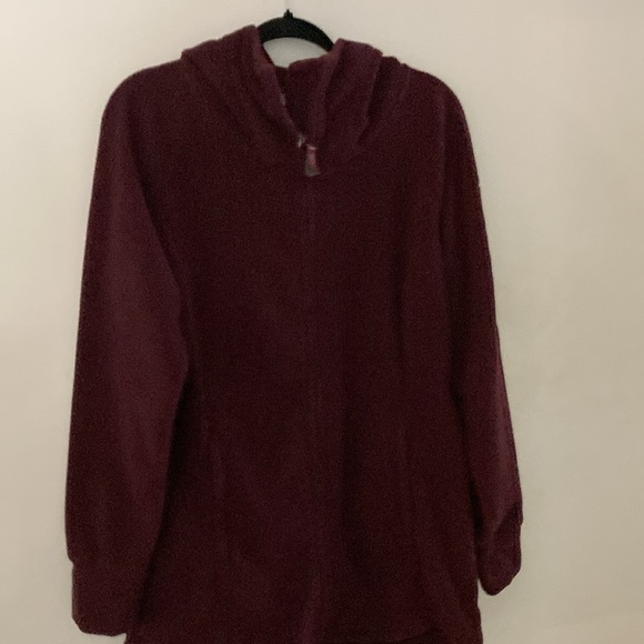 NWT BENCH ZIP UP HOODIE - Picture 1 of 10